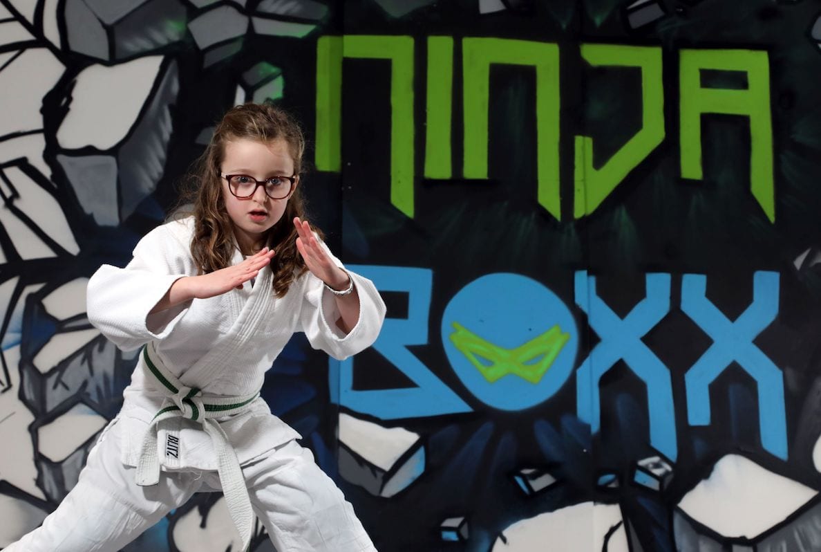 A brand new ninja warrior-inspired assault course is set to open at The Boulevard in Banbridge, bringing a sense of adventure to family fitness. Ninja Boxx will celebrate its opening weekend on 19 January, occupying a 7265 sq ft unit at The Boulevard. This significant £200,000 investment will be the first of its kind in the area and is expected to create up to 20 new jobs. Suitable for everyone from 6 years of age, the new adventure centre encourages children and adults of all ages to reap the benefits of exercise, with 25 unique obstacle style challenges designed to put balance, coordination, speed and agility to the test.
